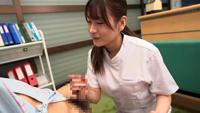 入院生活が長過ぎておばさん看護師の透けパン尻でも余裕で勃起してしまう僕 8 サンプル画像 5
