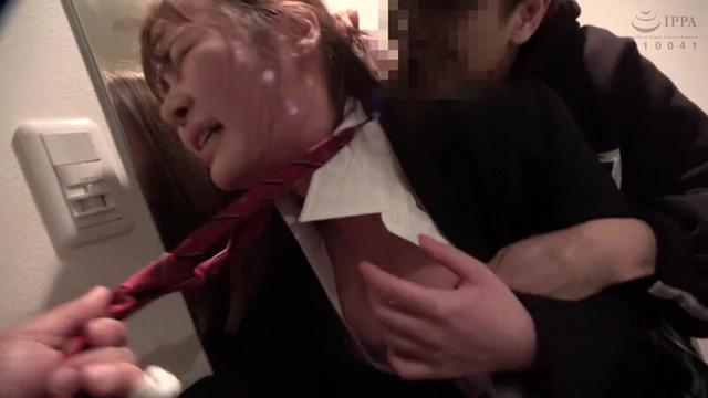 女子●生だけを狙った尾行押込みレ●プ映像 サンプル画像 6