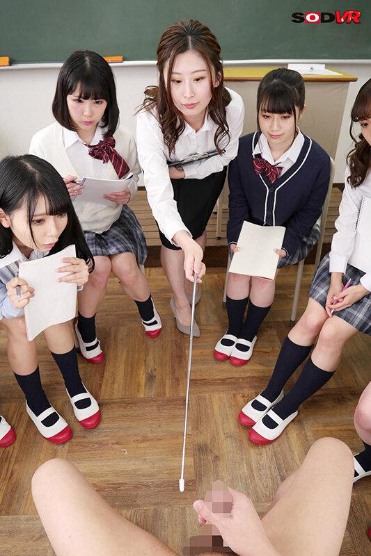 【VR】女子校の保健の授業に教材用モデルとして招かれて… チンポをいじくり回される合法露出体験VR サンプル画像 2