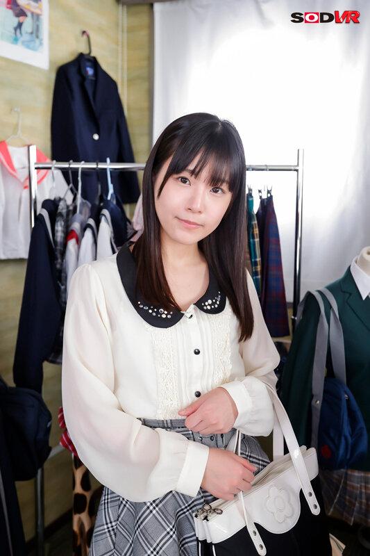 【VR】入学準備で初貫通おめでとう（祝） 制服採寸にやってきた新●生を全裸でじっくり身体測定 三葉せり サンプル画像 4