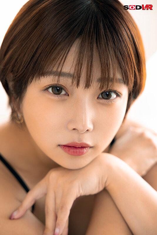 【VR】【紗倉まな8K解禁】妻に捨てられ、残されたボクとルームシェアする事になったバツイチの義姉さんと朝まで中出しヤリまくった。 サンプル画像 11