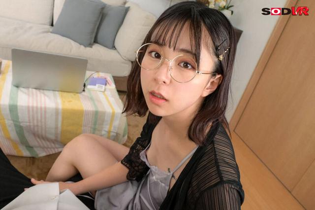 【VR】渋谷あかり 「書いてほしいなら満足させて…」官能小説家の文系お姉さんにささやき淫語で誘惑されながら筆おろしされた新人担当編集の僕 サンプル画像 6