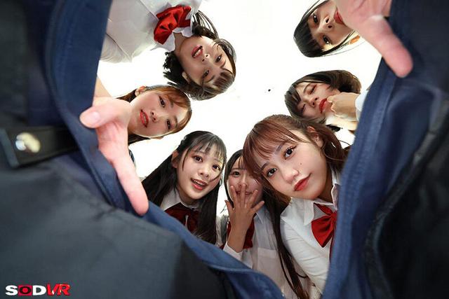 【VR】【8K】身長15cm目線VR 小人化した僕が大好きなレイちゃんの学校までついていったら壮大な冒険が待っていた サンプル画像 2