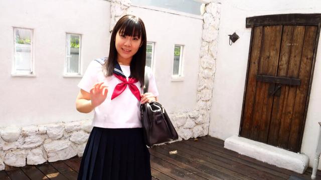 三葉せり / 黒髪美少女は純真華憐 サンプル画像 13