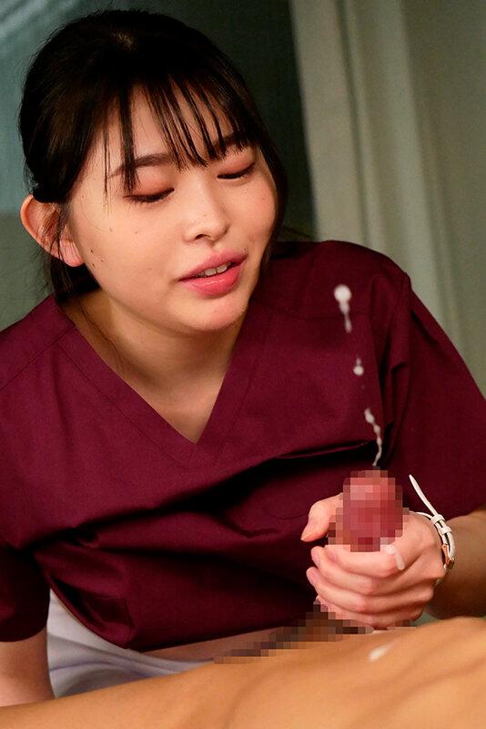 【密着取材】 病院で働く新卒1年目の白衣の天使 上の口は唾液ダラダラ、下の口からは潮ダダ漏れになるひなこさん21歳 瀬戸ひなこ サンプル画像 14