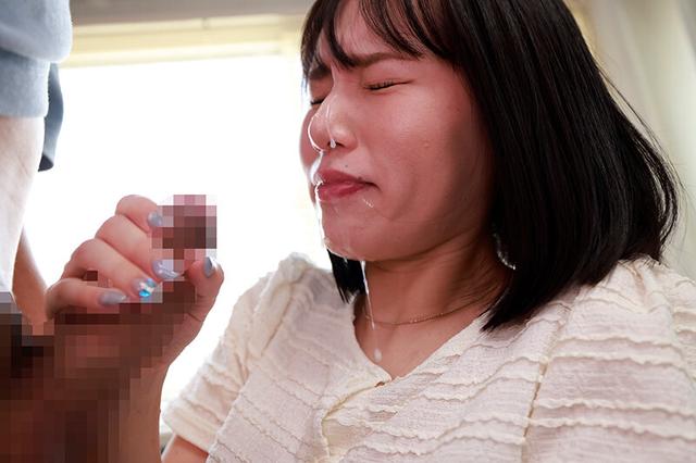 チンポを舐めるのが大好きだけど精子が超～苦手な僕の彼女 サンプル画像 11
