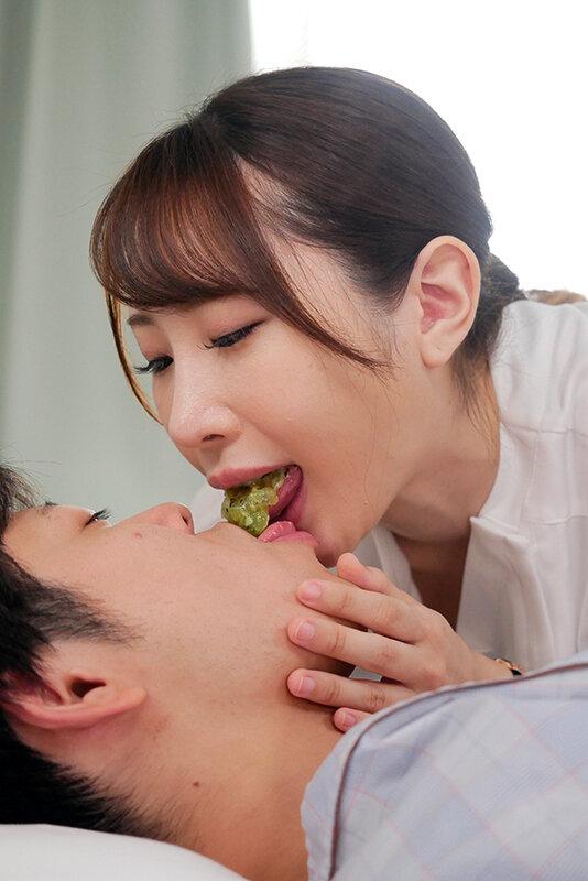 顔面接吻 ～唾液まみれのキスに目覚めてしまった看護師～ 五十嵐清華 サンプル画像 9