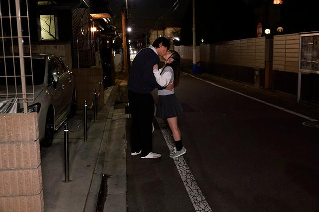 夏休みで誰も居ないはずの学生寮で女の子と二人きり こんな状況で手を出したらしつこいくらいの性欲がヤバかった 松井日奈子 サンプル画像 8