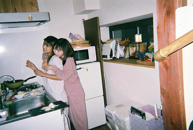 もう会えない…だから好きを伝えたくてキスしたらもっと好きになりました。ラストレズで想いを重ね、唇を重ね、1泊2日の民泊デート 渚みつき さつき芽衣 サンプル画像 9
