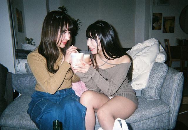 もしも2人が交際したら…好きが溢れる1日になりました。双子コーデでお出かけしてお風呂に入ってキスをして24時間限定のお泊りおうちデート 流川莉央 尾崎えりか サンプル画像 6