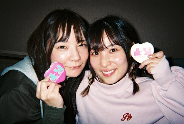 接吻旅行 旅行中キスをして見つめあったら…もっと好きになって離れられなくなりました。身体と唇を重ね合った24時間限定のハニカミ恋人デート 栄川乃亜 一条みお サンプル画像 6