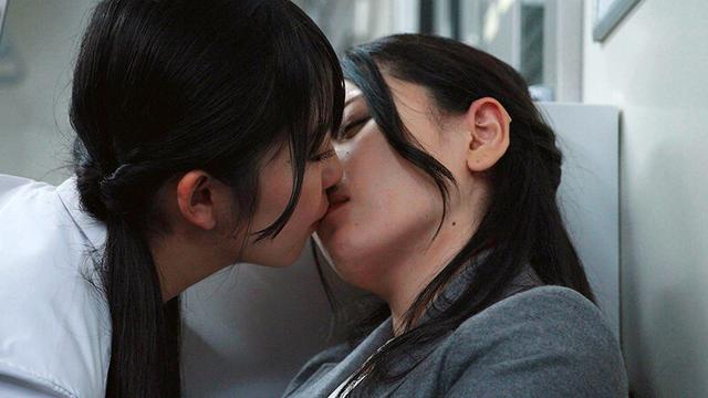 電車の中だけでしか会わない 私の唇（Chu！）フレンド サンプル画像 3