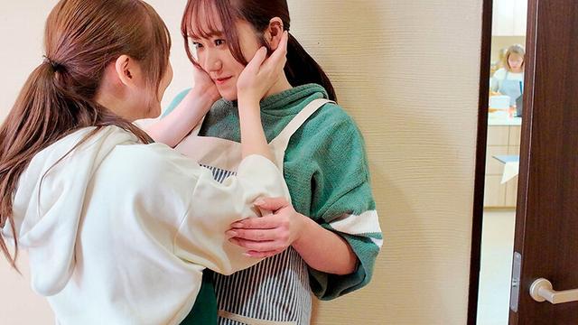 料理教室の先生に恋した私 優しい笑顔に惹かれて2人きりの時にキスしたら一気に距離が近づいて一緒にゴハン作ってお風呂に入って好きが溢れ続ける同棲レズタイム わか菜ほの 末広純 サンプル画像 19