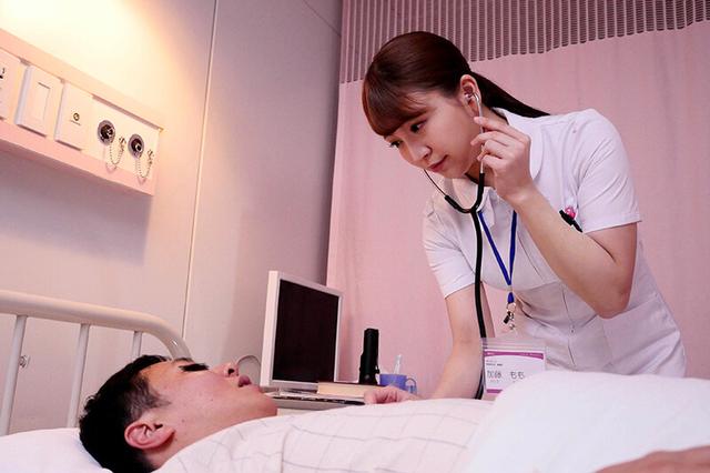 勃起したままの男を一切動かさないS字尻振り騎乗位介助で骨抜きにする美尻ナース 一晩で4射精させる美尻看護師 サンプル画像 2