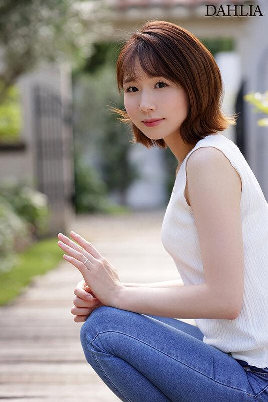 DAHLIA専属 穂高結花 あのお嬢様大学生が大人の色気をまとう美人妻になり奇跡の復活 穂高結花 サンプル画像 1