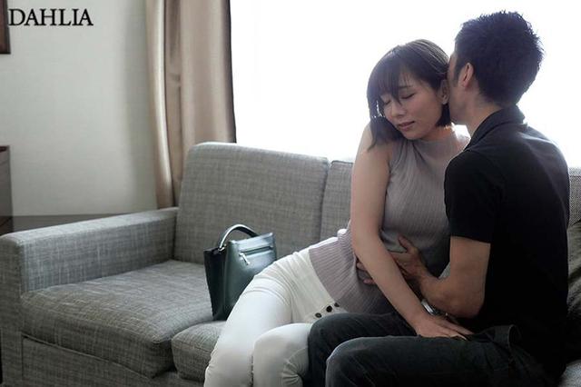 「私、セックスに溺れます…」性欲を最高潮に高めた人妻の快楽だけを求める淫猥セックス 穂高結花 サンプル画像 4