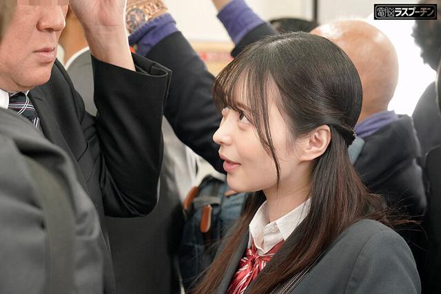 疲れたおじさんリーマンが大好きでわざと満員電車に乗り込み中年精子を搾り取るノーパン痴女女子○生 天馬ゆい サンプル画像 2