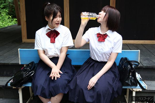 野ション女子生徒連鎖開脚拘束おしっこ噴射4 もなみ鈴 有加里ののか 東城ゆい サンプル画像 12