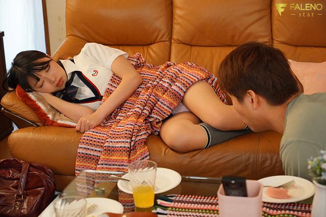 彼女の不在中、僕のことが大好きな彼女の妹にパンチラ誘惑されて何度も、何度も、セックスした3日間。 吉沢梨亜 サンプル画像 1