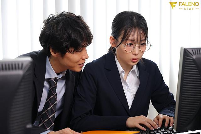 デリヘル呼んだら未来が明るい新入社員女子が来たので会社内でも言いなりSEX人形化 時田亜美 サンプル画像 1