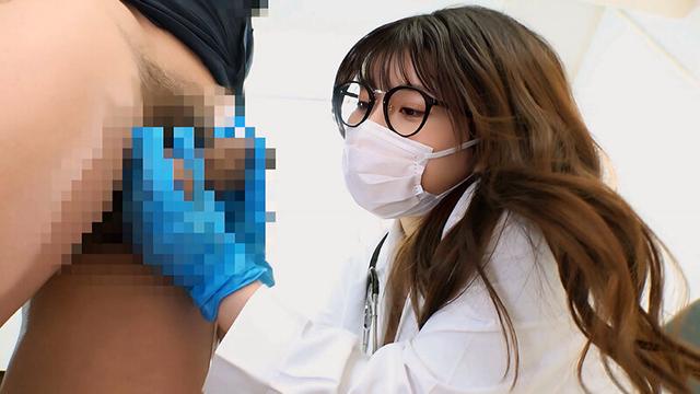 真面目な顔して敬語で診察→飲尿～中出し・精飲でしつこいくらいに捕精（ほせい）検査してくる泌尿器科の極淫痴女医4名 サンプル画像 4