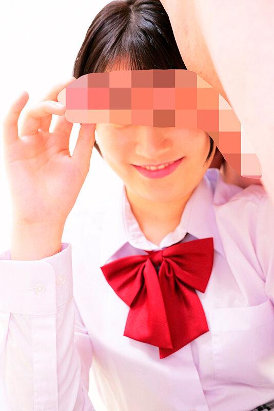 素人ナンパ 代々木でみつけたウブな女子校生に18cmメガチ〇ポを素股してもらったら、こんなにヤラしい事になりました。 サンプル画像 17