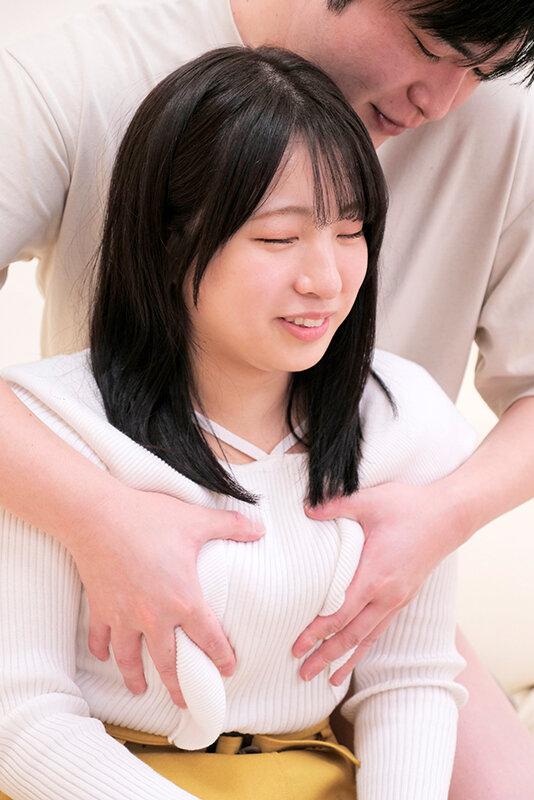 男女の友情は成立するのか！？女子大生限定！ ラップ1枚隔てて男友達チ○ポに素股体験させちゃいました♪ サンプル画像 8