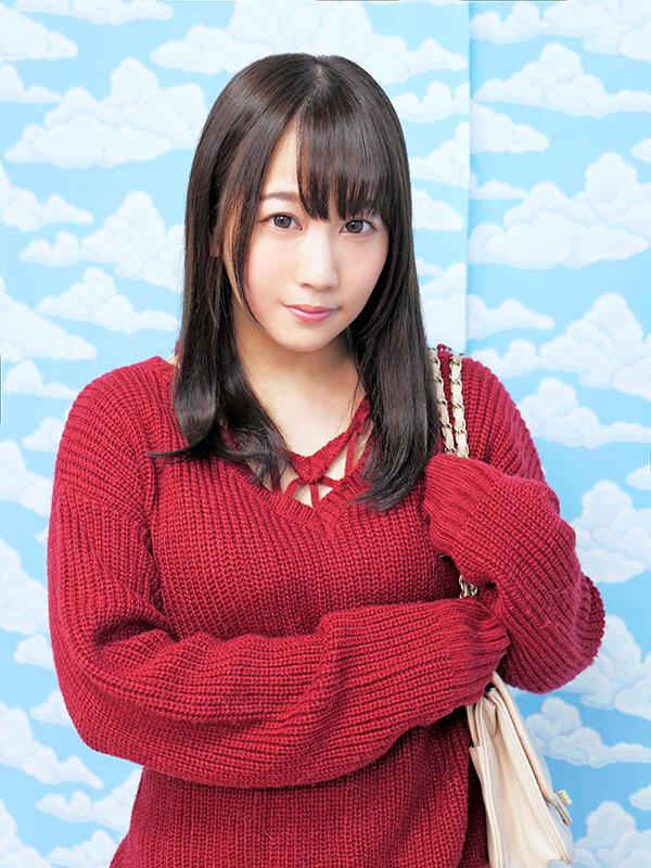 池袋で見つけた心優しい働くお姉さん 童貞くんのオナニーのお手伝いのつもりがセックス練習ってことで素股していてヌルっと入って筆おろし！？ 篠宮ゆり サンプル画像 2