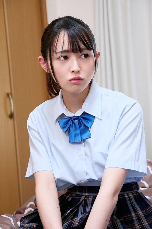 寝ている女子校生の妹にイタズラしていたら逆に生ハメを求められて もう発射しそうなのにカニばさみでロックされて逃げられずそのまま中出し！柊木楓 サンプル画像 1