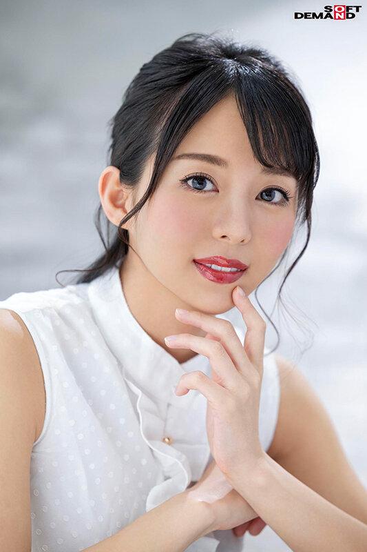 綺麗で美しい女は、結局キスがエロい。女だって、ねっとり舌を絡み合わせて、情熱的なSEXをしていたい… 岡田ひなの サンプル画像 16