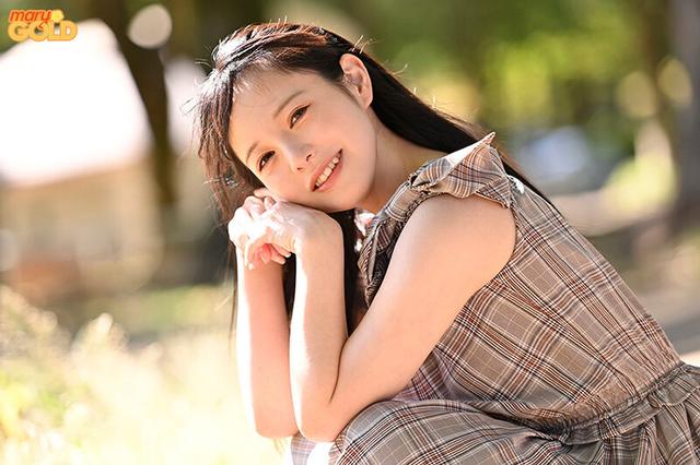 新人 月見若葉 アイドル卒業 脱いだらグラビアみたいなGカップ巨乳AVデビュー サンプル画像 1