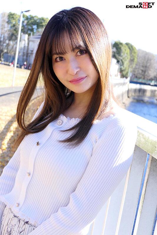 「この子、こんなに楽しそうにSEXするんだ」経験人数1人だけ！むっつり漫画喫茶店員が4年ぶりのSEX いざ性欲満開！ 宮市怜奈（仮）4ヶ月限定AVデビュー サンプル画像 4
