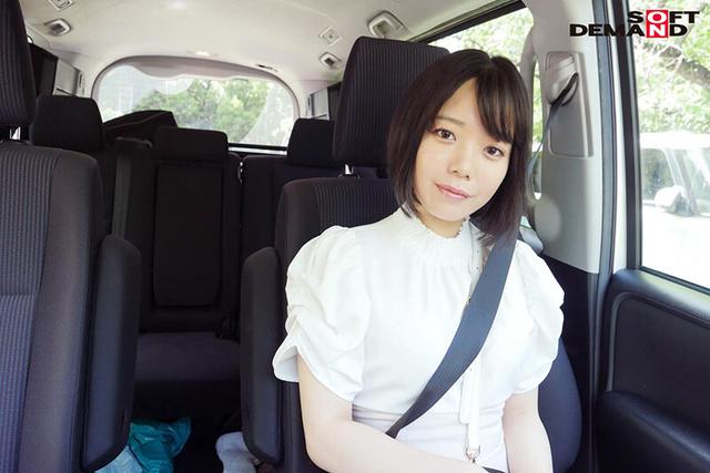 茨城出身の純真無垢な149cm小柄な元アイドル朝海凪咲 AV出演のきっかけになった憧れの女優の1番好きな作品に出演し絶頂イカされまくり！もぎたていいなり温泉旅行 サンプル画像 10