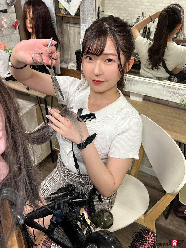 【初撮り】好奇心旺盛な美容師 職場を抜け出してイケないことしてみたい 良く笑い人懐っこい性格 八重歯が可愛い童顔美女と平日アポでさくっと中出し みれい 21歳 葵みれい サンプル画像 13
