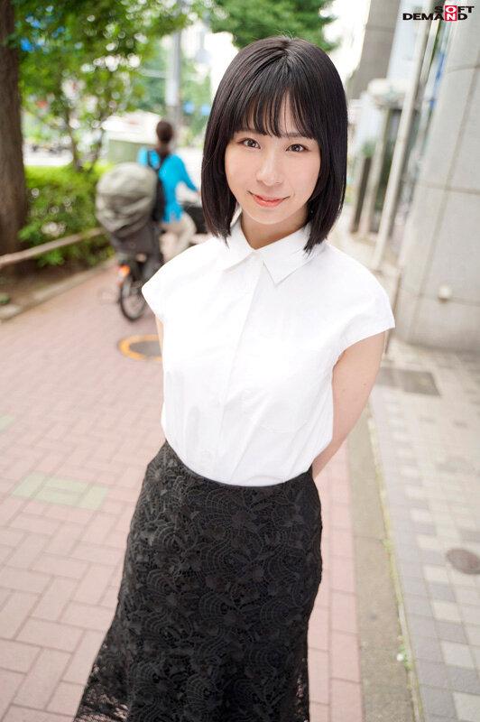 【初撮り】某WEBマガジンの美人ライター 露出癖あり野ションまでしちゃう逸材 拘束プレイに興味がありいつか自分で企画・監督したAVを作ってみたい野望をもつ変態系文学女子 あかり 22歳 渋谷あかり サンプル画像 2