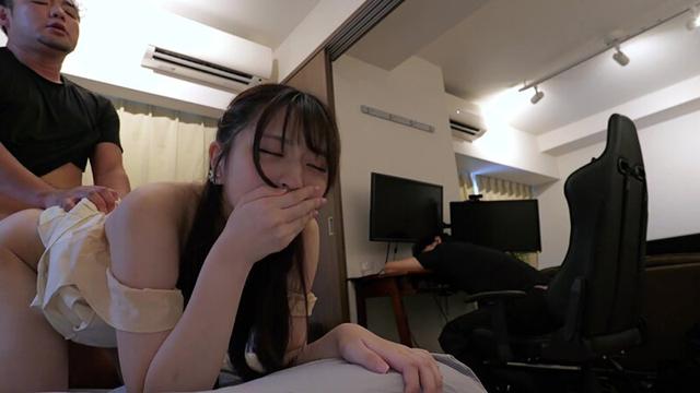 執行！アルキデンマの罰セフレが親友の彼女になったので罰を与えることにしました。3人の時に。永野鈴 サンプル画像 19