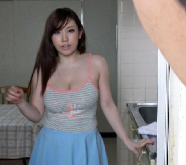隣の巨乳妻・無防備な誘惑/水咲あかね サンプル画像 9