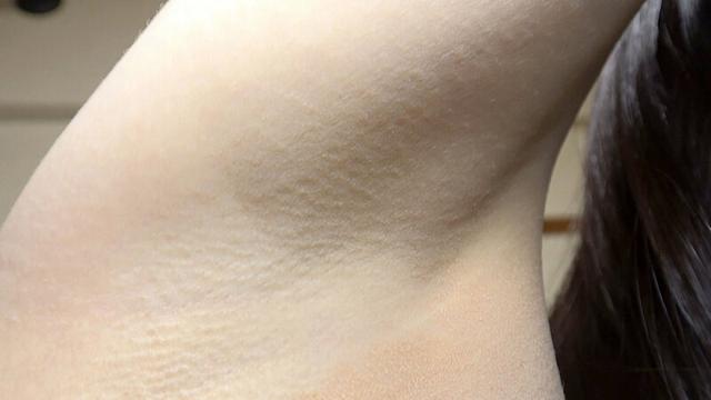 桂木春香 濡れてテカってピッタリ密着 神競泳水着 可愛い女子の競泳水着姿をじっとりと堪能！着替え盗撮から始まり貧乳から巨乳にパイパン、ハミ毛、ジョリワキ等のフェチ接写やローションソーププレイや競泳水着ぶっかけ等を完全着衣で楽しむAV サンプル画像 4