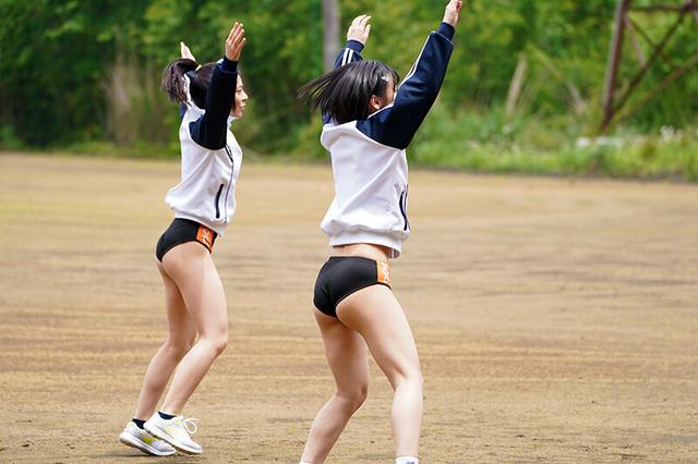 まさかこんなけなげなひよこ女子が…媚薬を盛られ理性完全崩壊！！ところかまわず異物オナニー！イキ漏らしアクメ！！ 4 ＜部活中のスポーツ女子編＞ サンプル画像 1