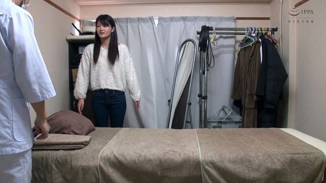 加賀美まり 魔法のオイルで快感マッサージ サンプル画像 1