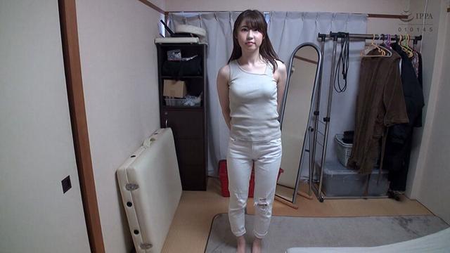 真宮あや AV面接 キャスティング前の全裸チェックや感度チェック サンプル画像 1