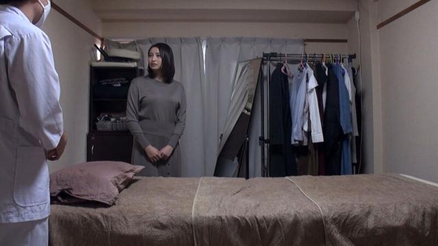 本田瞳 魔法のオイルで快感マッサージ サンプル画像 1