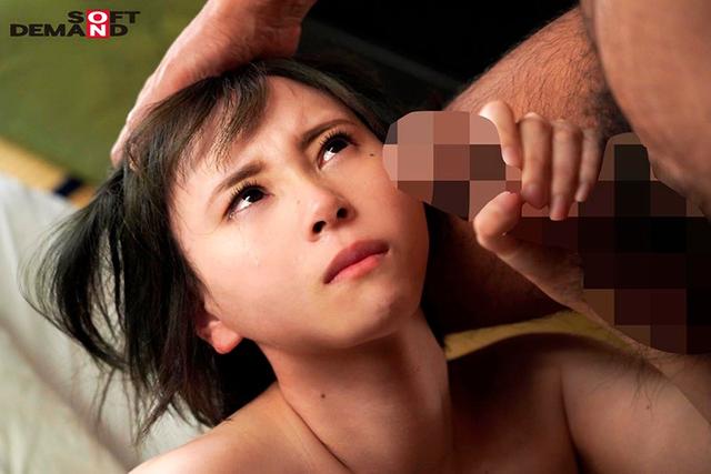 気持ち悪くて性格最悪な義父とはじめての家族旅行に…母が近くにいて、滅茶苦茶キライな男に犯●れているハズなのに何度も絶頂してしまった私… 浅井心晴 サンプル画像 12