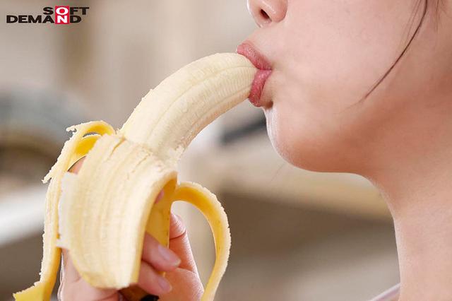 青春美少女がデカチン絶頂 バナナサイズの巨根をミニ膣にねじ込む超イキまくり4SEX 桃乃りん サンプル画像 8