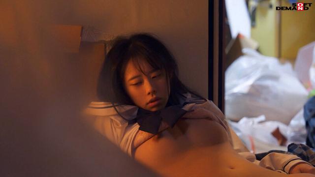 親不在の一週間、ゴミ部屋に住む叔父さんの絶倫悪臭チ●ポをいっぱいしゃぶらされて、お腹が膨らむまで何度も何度も種付けされた。甘井くるみ【圧倒的4K映像でヌク！】 サンプル画像 8
