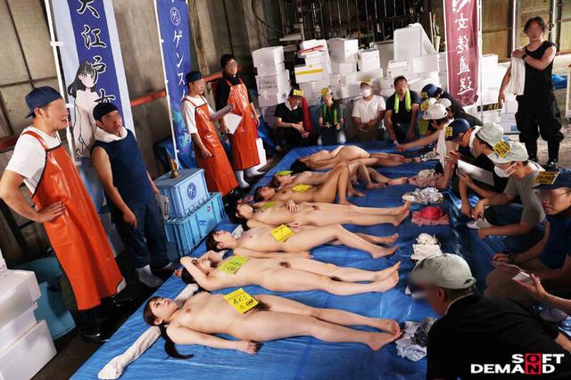 TOKYO-大江戸‘女港’市場 国内最大級の‘女体’専門セリ市場に潜入！ サンプル画像 9