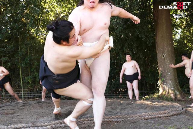 相撲部屋の紅一点、美人女将に1日密着取材。弟子9人の猛烈な性欲をサポートするどすこい性生活 大槻ひびき サンプル画像 8