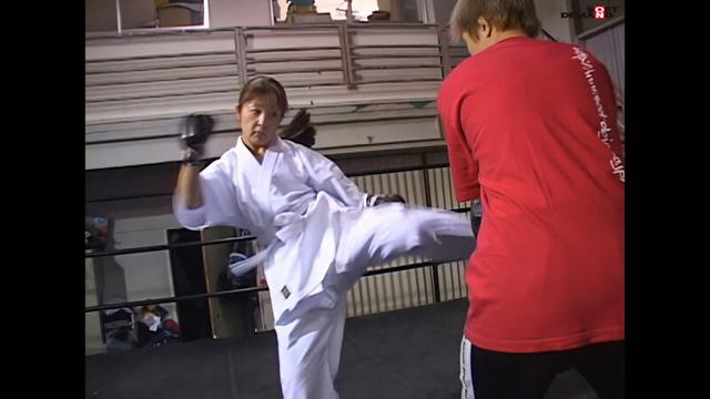 【AIリマスター】女格闘家VSレ●プ魔 サンプル画像 4