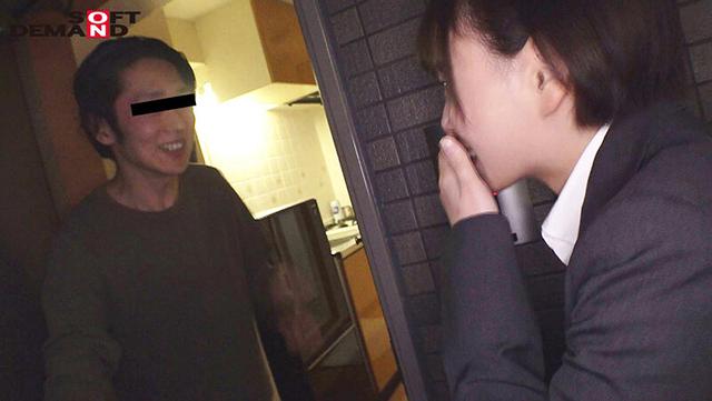 SOD入社2年目（当時）浅井心晴 日頃の感謝を込めて、カメラ片手にユーザー様のお宅へ中出しOK訪問！ ～中出し解禁前にお客様に中出しをOKしてしまっていた、浅井心晴初中出しとなるお蔵入り映像～ サンプル画像 14