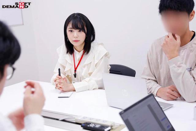 緊急発売！入社後すぐの研修期間中に隠れ巨乳と噂の低身長ロリフェイスの営業部 入社1年目 山下ちゃん（22）うぶすぎるプライベートSEX撮れました！ マイペースでちょっぴり天然だけど、仕事になると人一倍責任感が強いしっかり者！ 研修での仕事を通じて興味の… 山下茉央 サンプル画像 2